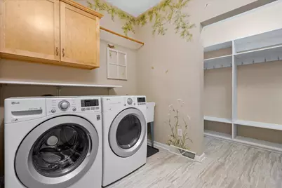 227  Shore Cir, Oconomowoc, WI 53066 - Photo 21