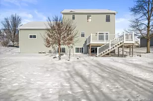 227 Shore Cir, Oconomowoc, WI 53066 - Photo 5