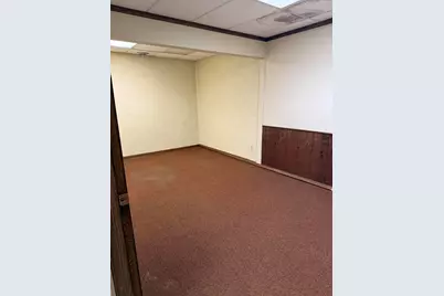 328 W Sunset Dr #330, Waukesha, WI 53189 - Photo 17