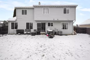 9327 69th St, Kenosha, WI 53142 - Photo 3