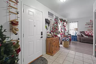 9327 69th St, Kenosha, WI 53142 - Photo 5