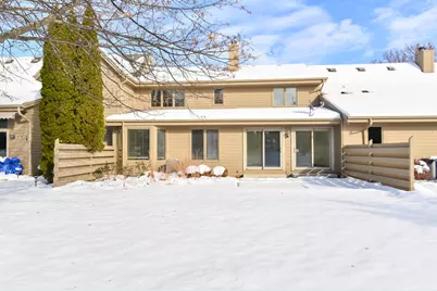 655  Machenry Cir #B, Brookfield, WI 53045 - Photo 35