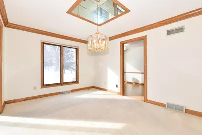 655  Machenry Cir #B, Brookfield, WI 53045 - Photo 13