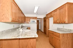 655 Mac Henry Cir, Brookfield, WI 53045 - Photo 17