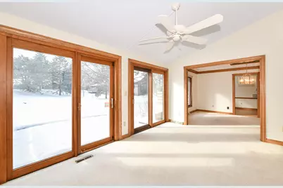 655  Machenry Cir #B, Brookfield, WI 53045 - Photo 11