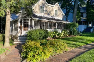 776 S Lake Shore Dr, Fontana, WI 53125 - Photo 1