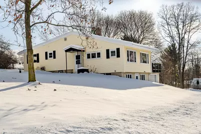 14225  Forest View Ln, Brookfield, WI 53005 - Photo 3