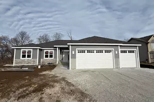 4801 Piper Ln, Racine, WI 53403 - Photo 1