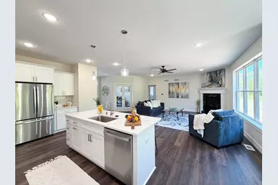 4801  Piper Ln, Racine, WI 53403 - Photo 5
