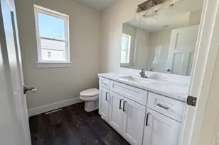 4801 Piper Ln, Racine, WI 53403 - Photo 11