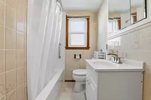 6654 W Constance Ave, Milwaukee, WI 53218 - Photo 19