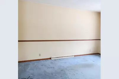 6659 N 52nd St, Milwaukee, WI 53223 - Photo 3