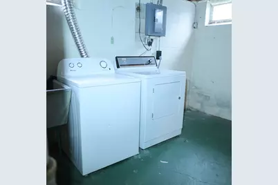 6659 N 52nd St, Milwaukee, WI 53223 - Photo 25