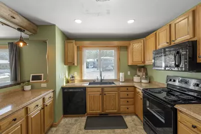 523  Chapel Ave, Twin Lakes, WI 53181 - Photo 11