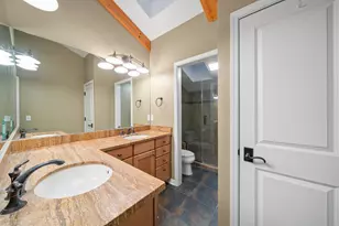 850 Hillside Dr, Fontana, WI 53125 - Photo 39