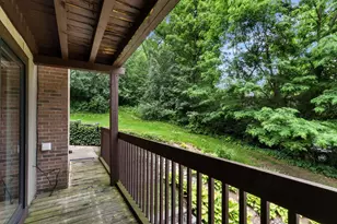 850 Hillside Dr, Fontana, WI 53125 - Photo 7