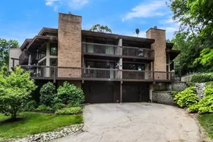 850 Hillside Dr, Fontana, WI 53125 - Photo 5