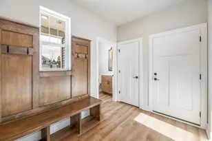 N74W17930 Mineral Dr, Menomonee Falls, WI 53051 - Photo 15