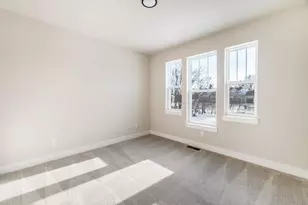 N74W17930 Mineral Dr, Menomonee Falls, WI 53051 - Photo 21