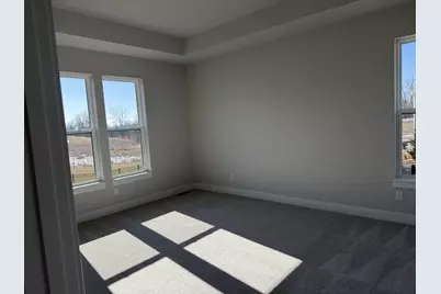 N73W17723  Mineral Dr, Menomonee Falls, WI 53051 - Photo 11