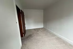 5219 S Lake Dr, Cudahy, WI 53110 - Photo 7