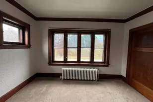 5219 S Lake Dr, Cudahy, WI 53110 - Photo 9