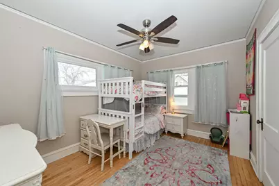 2804 N Grant Blvd, Milwaukee, WI 53210 - Photo 13