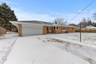 1922 W Mill Rd, Glendale, WI 53209 - Photo 33