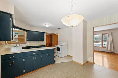 1922 W Mill Rd, Glendale, WI 53209 - Photo 11