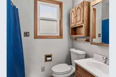 2418 S 7th St, Sheboygan, WI 53081 - Photo 13