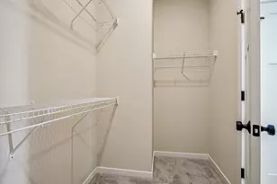 9628 S Sophia Ct, Franklin, WI 53132 - Photo 23