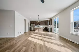 9628 S Sophia Ct, Franklin, WI 53132 - Photo 29