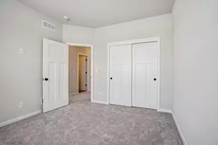 9628 S Sophia Ct, Franklin, WI 53132 - Photo 19