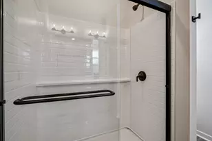 9628 S Sophia Ct, Franklin, WI 53132 - Photo 17