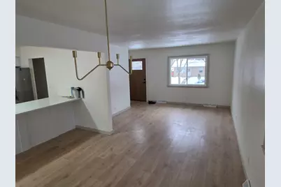 360  Richard St, Waukesha, WI 53189 - Photo 3