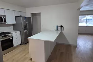 360 Richard St, Waukesha, WI 53189 - Photo 5