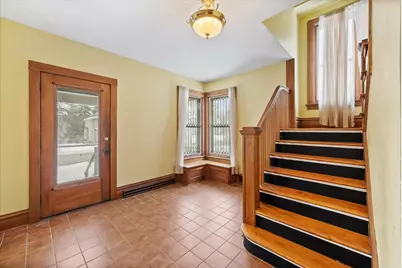 527 N Hartwell Ave, Waukesha, WI 53186 - Photo 3