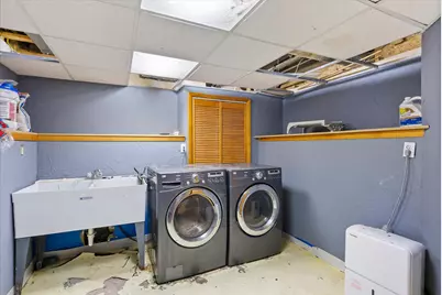 527 N Hartwell Ave, Waukesha, WI 53186 - Photo 43