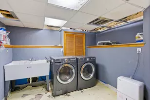 527 N Hartwell Ave, Waukesha, WI 53186 - Photo 43