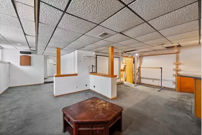 527 N Hartwell Ave, Waukesha, WI 53186 - Photo 39