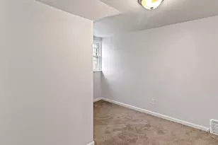 1335 N Hawley Rd, Milwaukee, WI 53208 - Photo 31