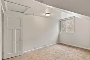 1335 N Hawley Rd, Milwaukee, WI 53208 - Photo 27