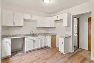 1335 N Hawley Rd, Milwaukee, WI 53208 - Photo 13