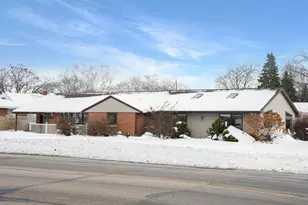 1735 S Oneida St, Green Bay, WI 54304 - Photo 31