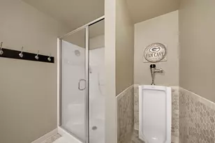 1735 S Oneida St, Green Bay, WI 54304 - Photo 25