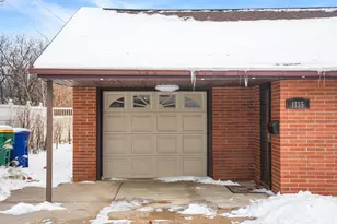 1735 S Oneida St, Green Bay, WI 54304 - Photo 33