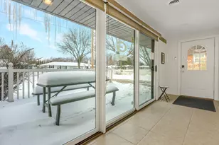 1735 S Oneida St, Green Bay, WI 54304 - Photo 27