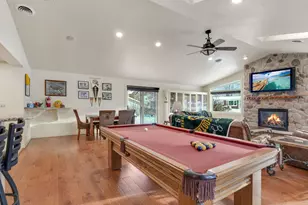 1735 S Oneida St, Green Bay, WI 54304 - Photo 3