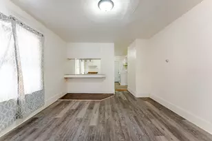 2405 N 33rd St, Milwaukee, WI 53210 - Photo 7