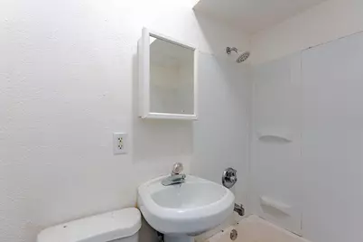 2405 N 33rd St #2407, Milwaukee, WI 53210 - Photo 13